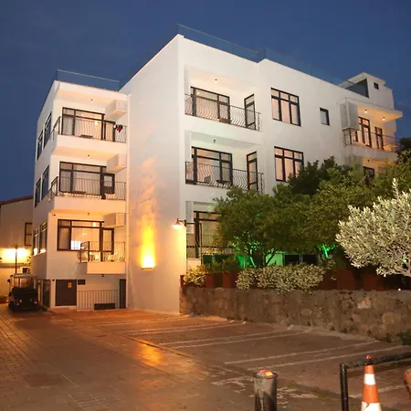 Charming Flat Near Hadrian's Gate * 안탈리아
