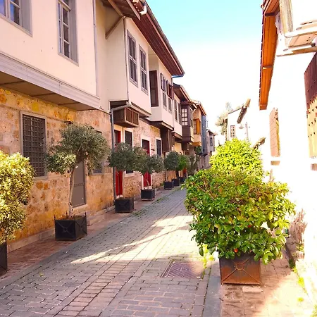 아파트 Charming Flat Near Hadrian's Gate 안탈리아