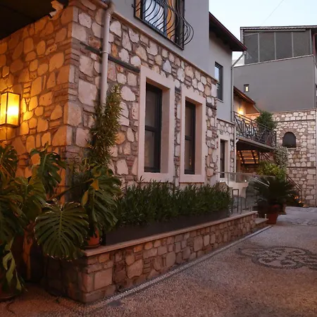 Charming Flat Near Hadrian's Gate 아파트 *