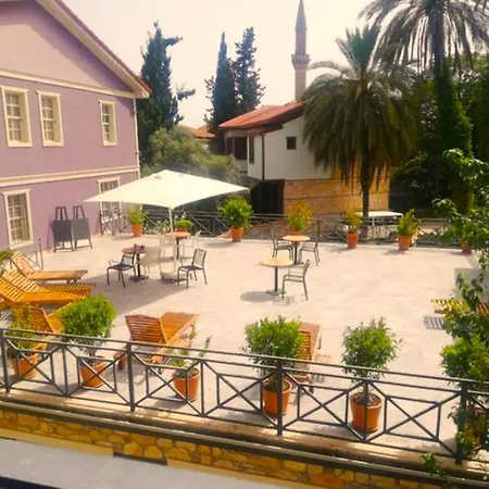 Charming Flat Near Hadrian's Gate * 안탈리아